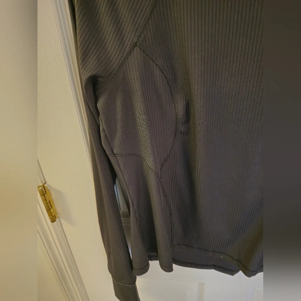 NWT Spyder Women's Active Pullover Crew Long Sleeves Shirt Black Size Medium - Picture 5 of 16